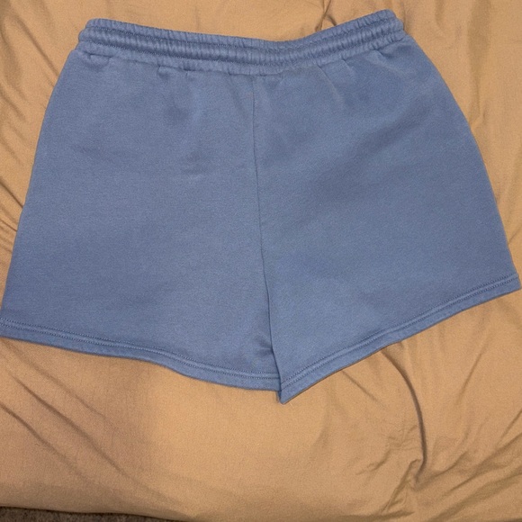 White Fox Boutique Blue Sweatshirt and Shorts Set - Picture 15 of 15